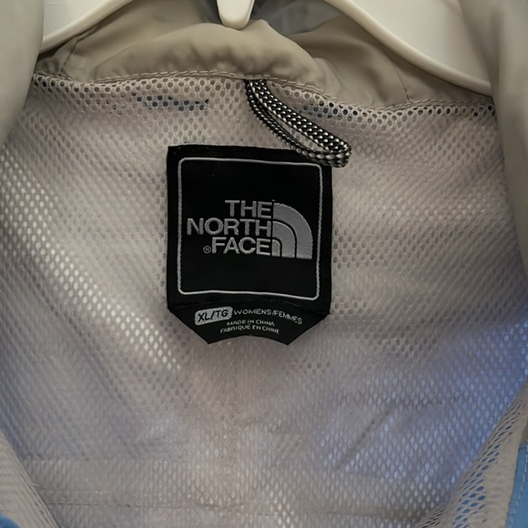 North Face Rain Jacket - Picture 3 of 4